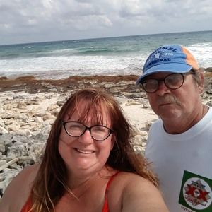 Meet your Posher, Robin